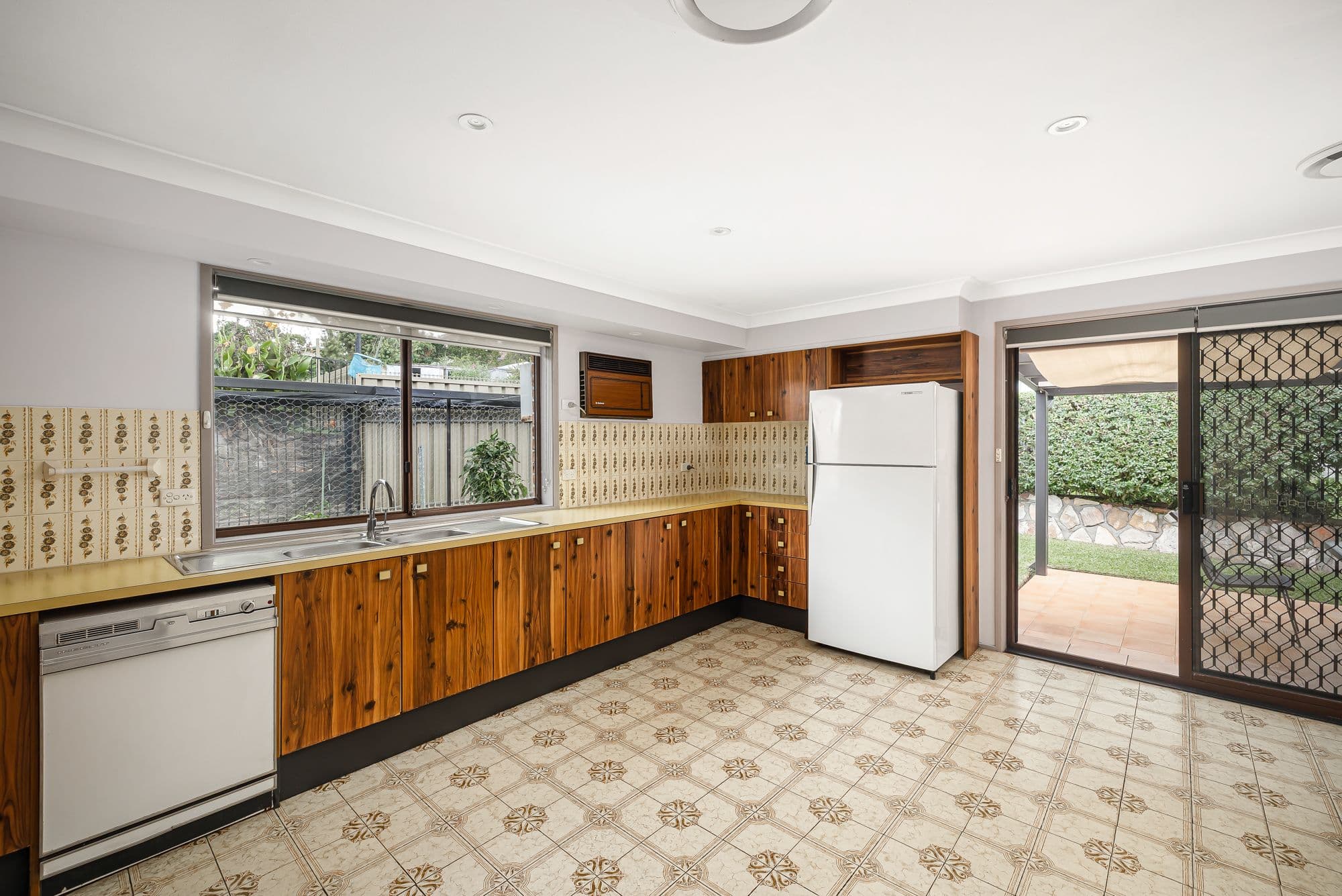 10 Manuka Avenue, Baulkham Hills NSW 2153, Baulkham Hills - Thumbnail 3