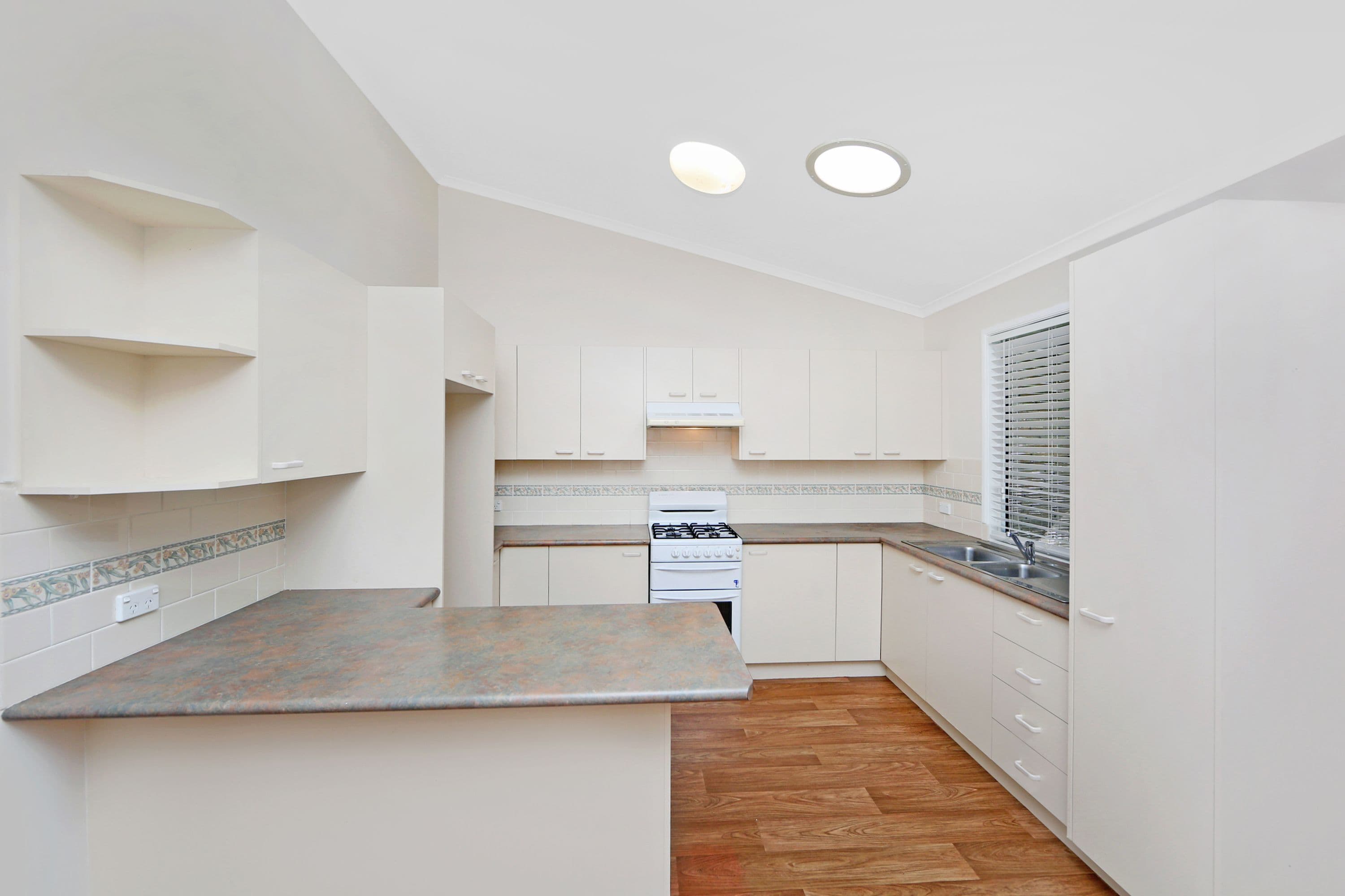 186 Sunrise Avenue, Halekulani - Thumbnail 3