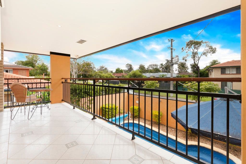 29 Edmondson Street, Corinda QLD 4075, Corinda - Thumbnail 2