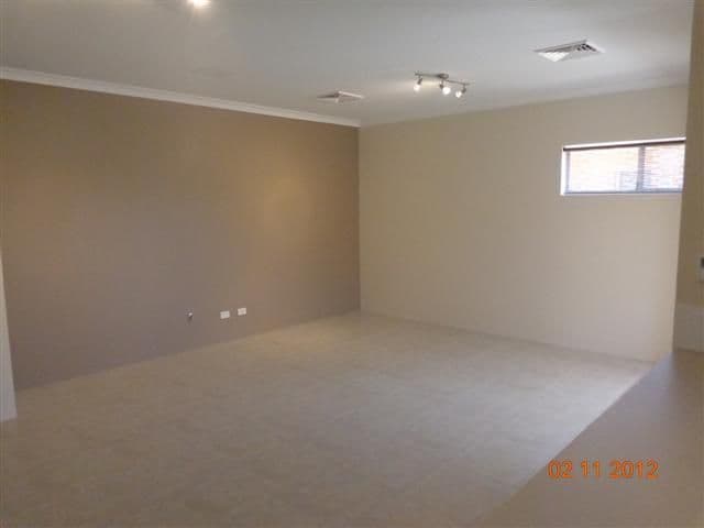 18 Flynn Street, CANNING VALE WA 6155, Canning Vale - Thumbnail 2