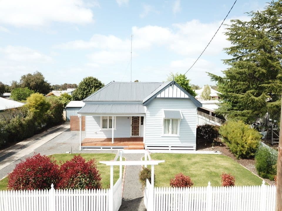 9 Tena Avenue, Horsham VIC 3400, Horsham - Image 1