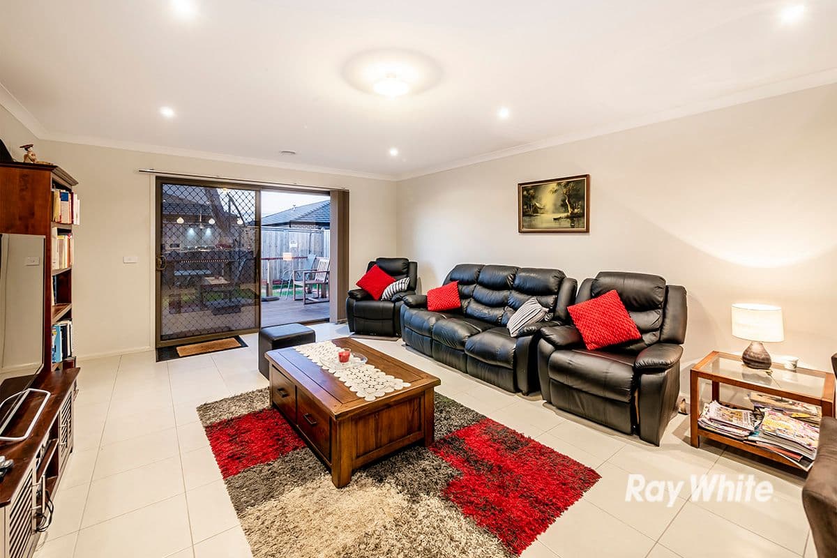 24 Boonwurrung Street, Cranbourne East VIC 3977, Cranbourne East - Thumbnail 4