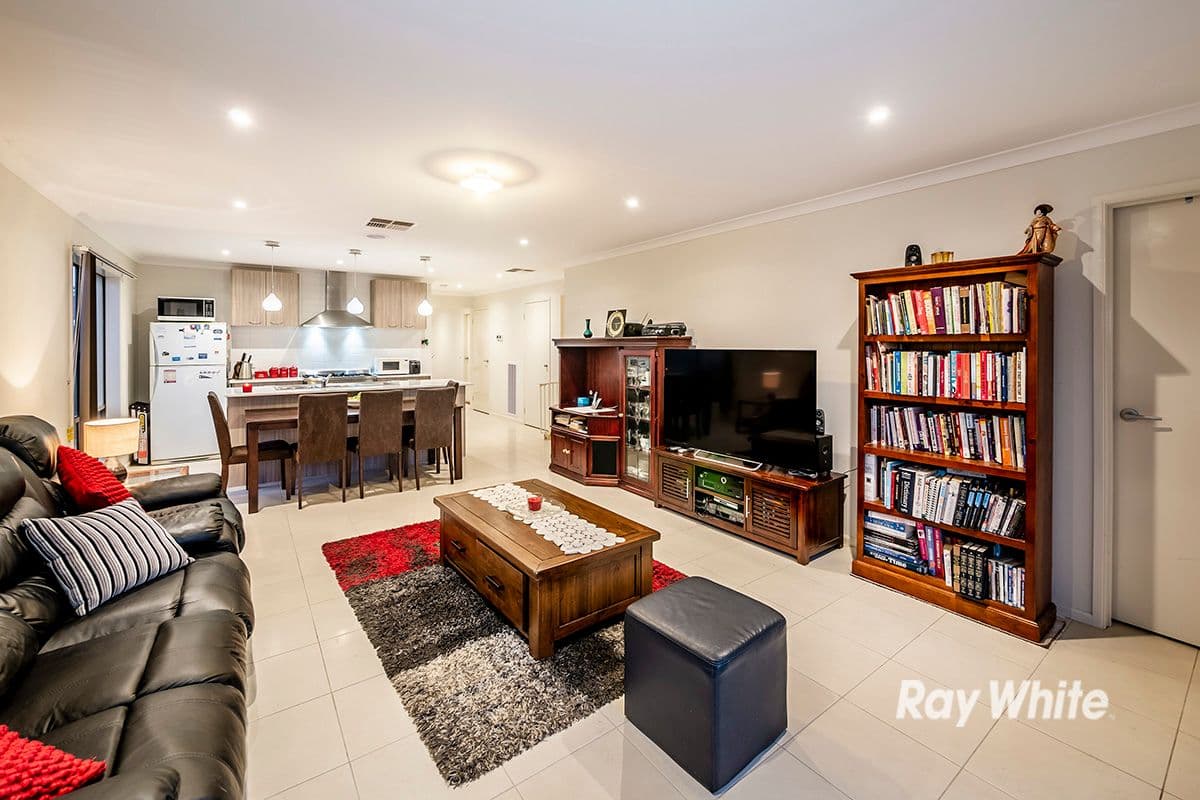 24 Boonwurrung Street, Cranbourne East VIC 3977, Cranbourne East - Thumbnail 5