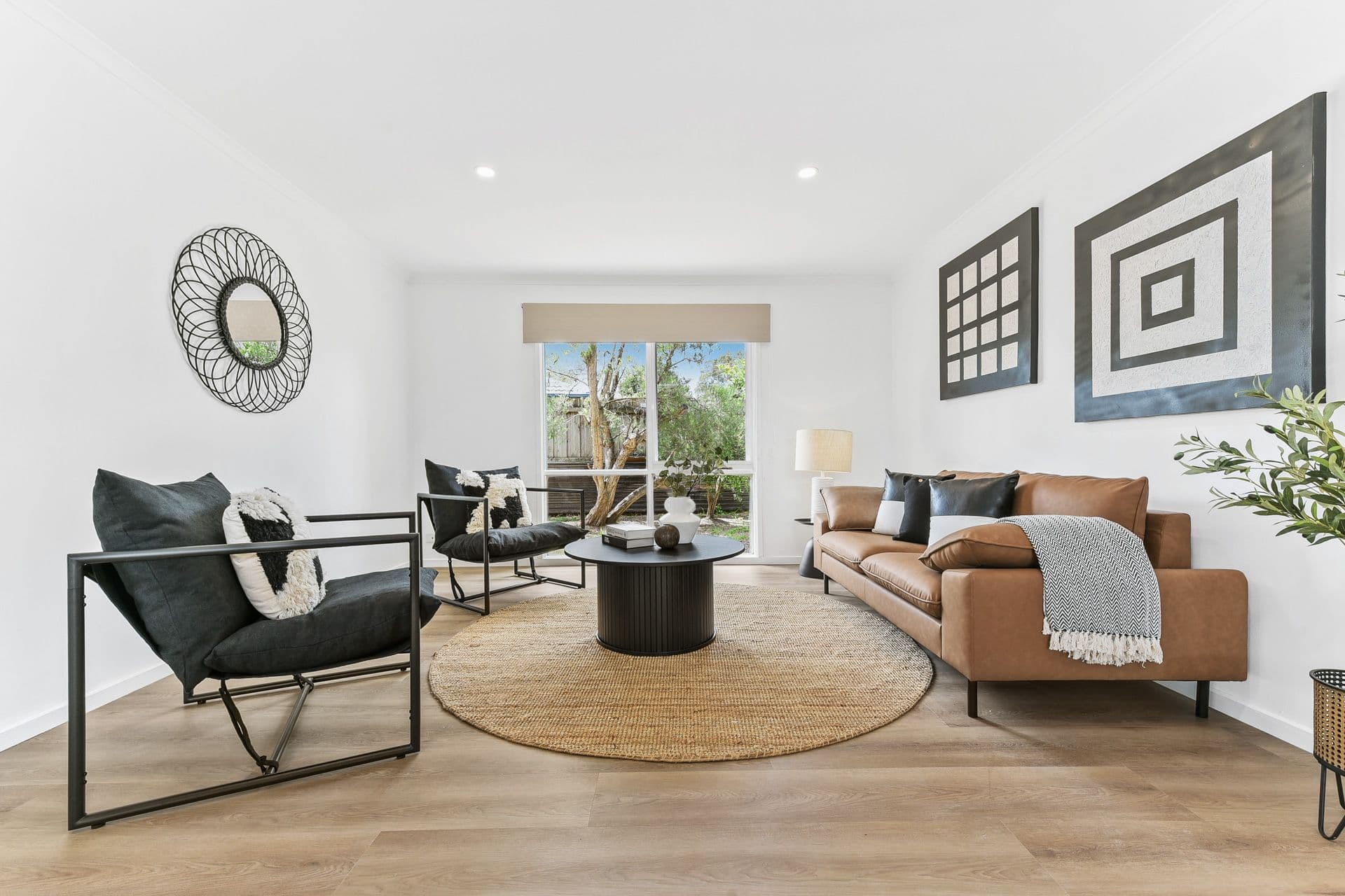 13 Willslie Crescent, Berwick VIC 3806, Berwick - Thumbnail 2