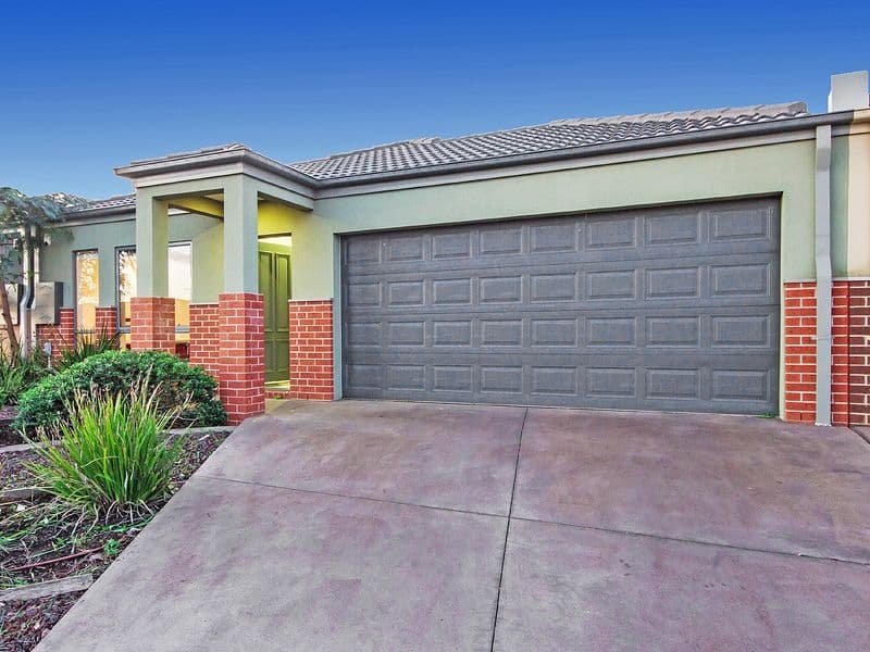 12 McDougall Place, TRUGANINA VIC 3029, Truganina - Thumbnail 2