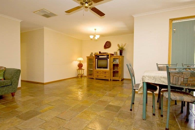 2 Shackleton Court, GREENWITH SA 5125, Greenwith - Thumbnail 2