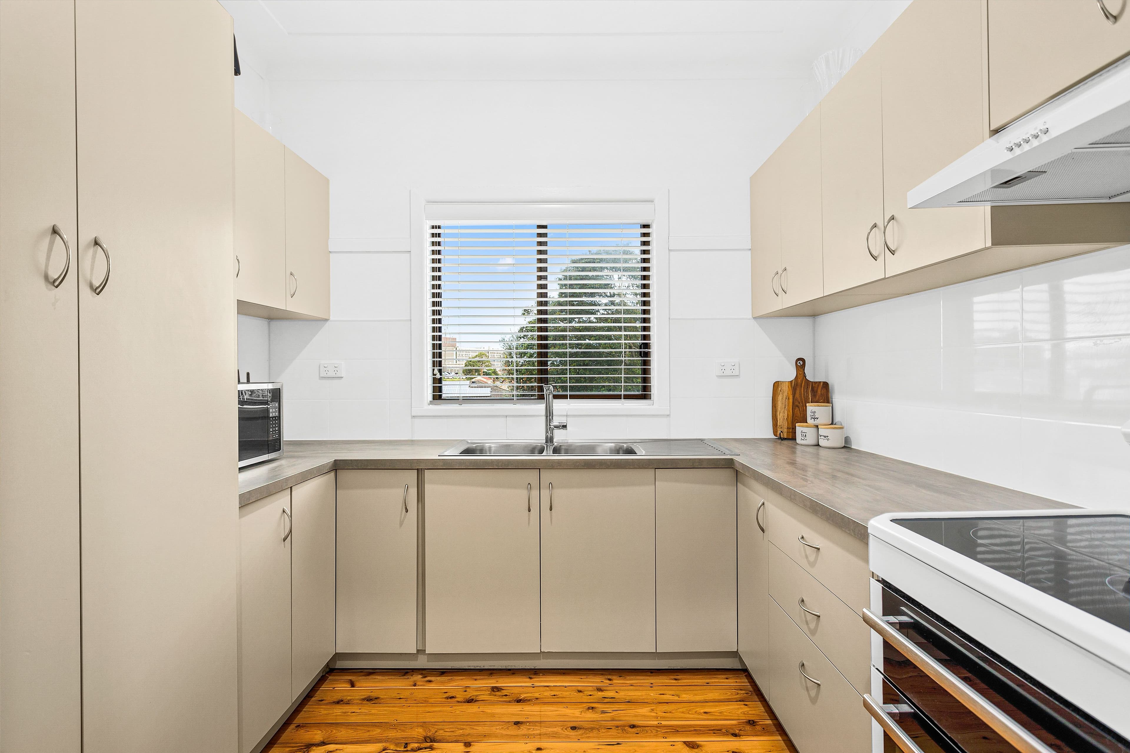 5 Minnegang Street, Warrawong NSW 2502, Warrawong - Thumbnail 2