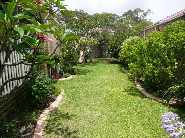 21 Winchester Drive, LAKE MUNMORAH NSW 2259, Lake Munmorah - Thumbnail 2
