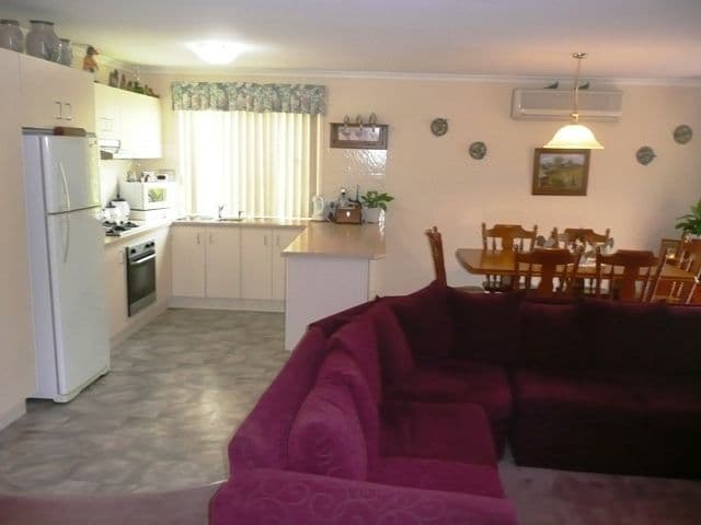 21 Winchester Drive, LAKE MUNMORAH NSW 2259, Lake Munmorah - Thumbnail 6