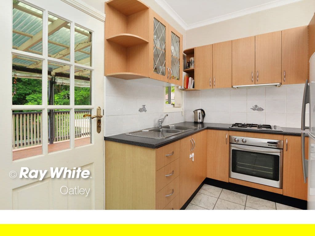 12 Daisy Avenue, Penshurst NSW 2222, Penshurst - Thumbnail 2