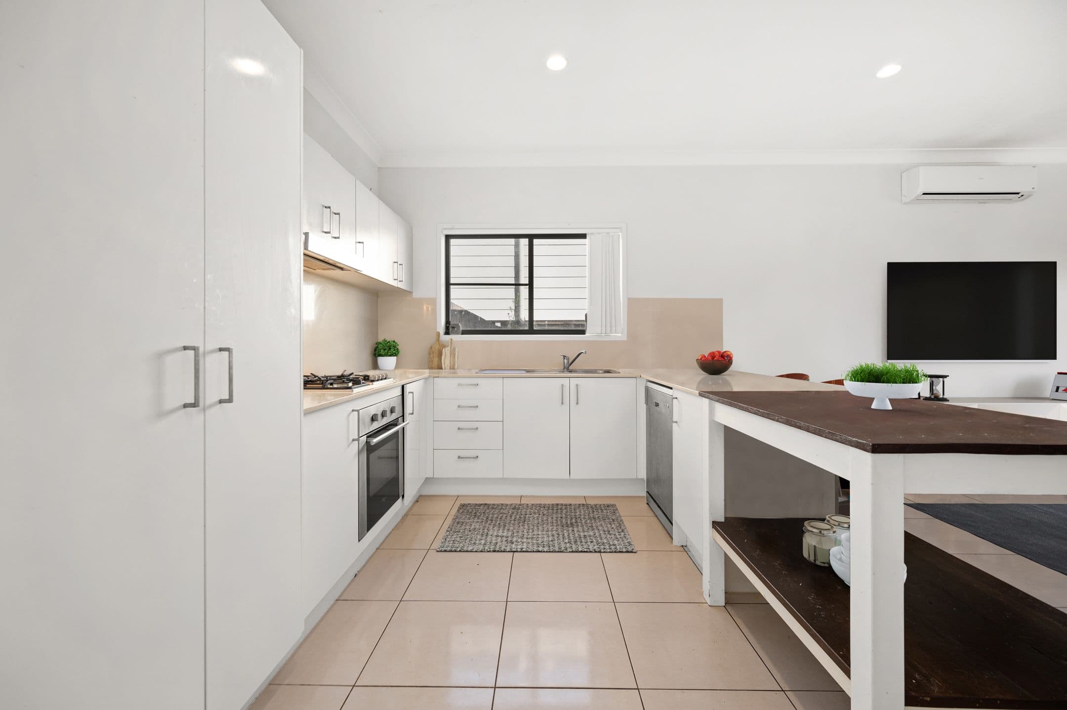 20 Rise Circuit, Pacific Pines QLD 4211, Pacific Pines - Thumbnail 3