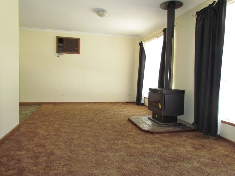 3 Jane Crescent, LEWISTON SA 5501, Lewiston - Thumbnail 2