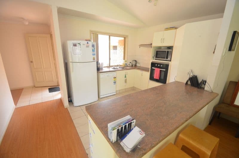 20 Strathalbyn Court, Parkwood QLD 4214, Parkwood - Thumbnail 2