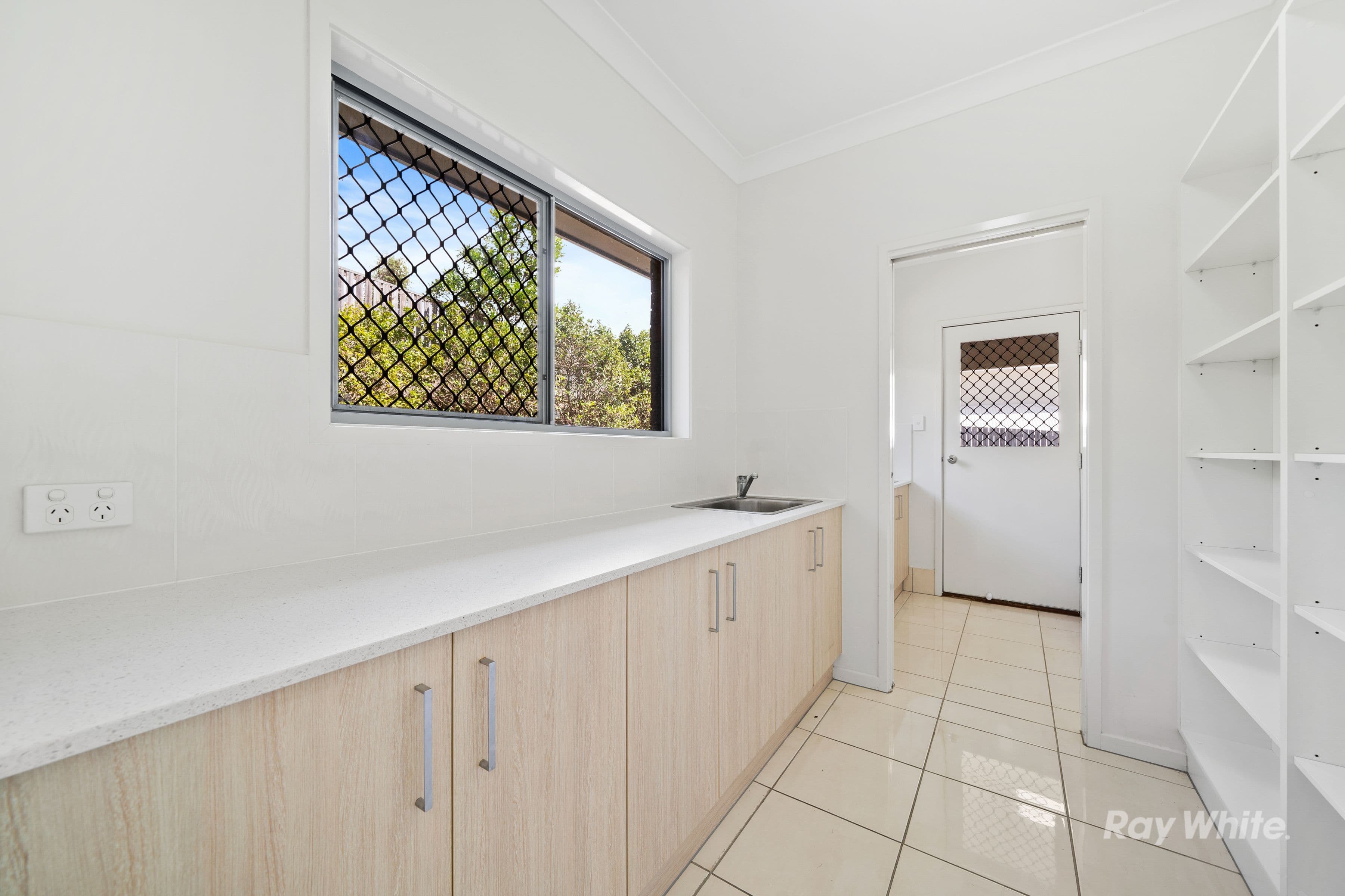 33 Lane Court, Mount Warren Park QLD 4207, Mount Warren Park - Thumbnail 4