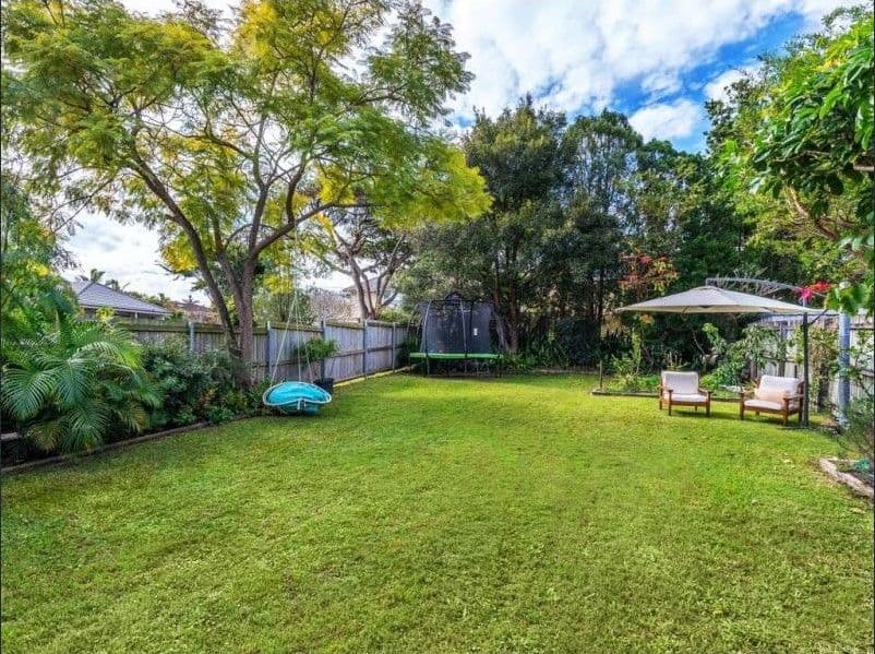 24 Rita Street, Holland Park QLD 4121, Holland Park - Thumbnail 2