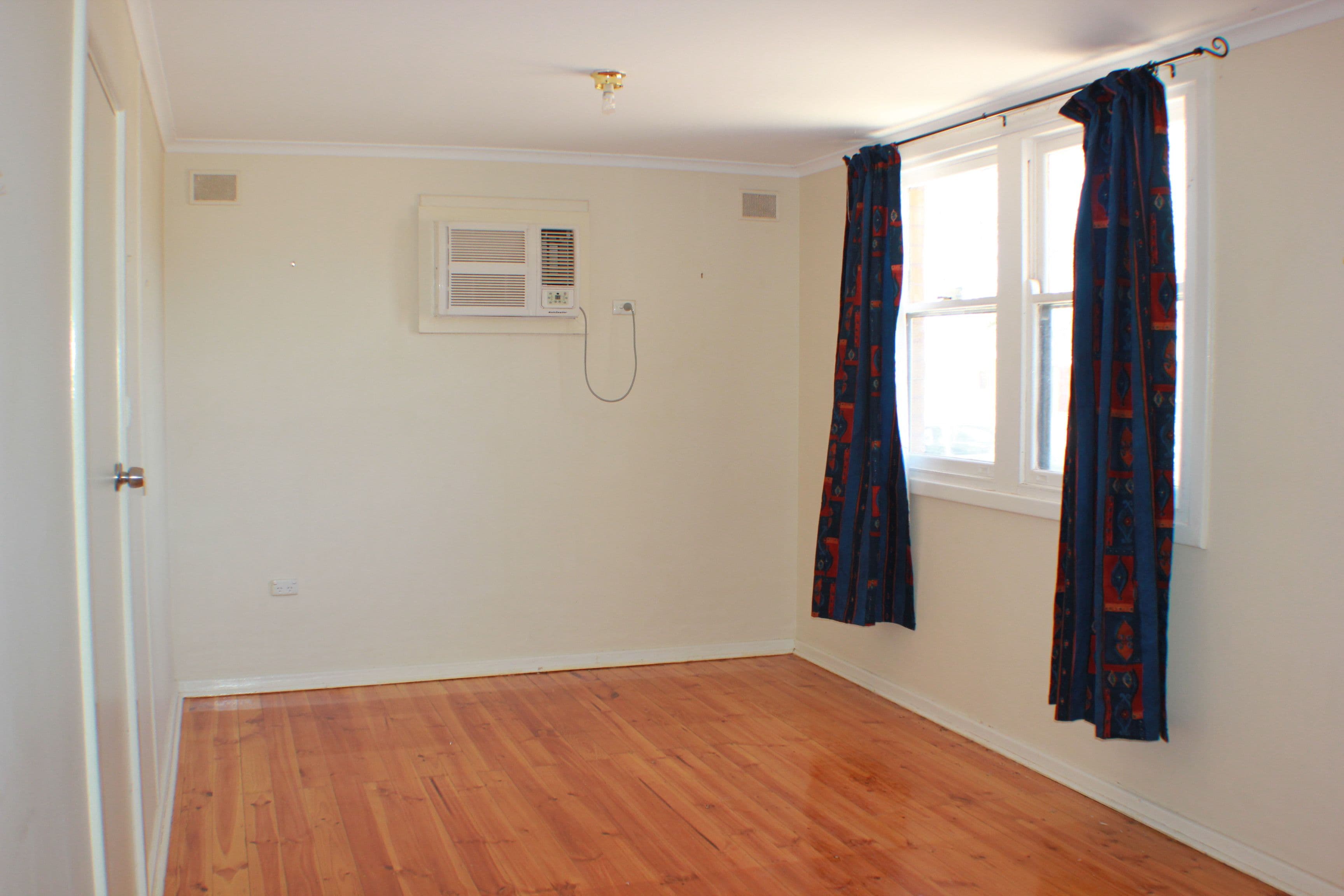 10 Thomas Street, Whyalla Stuart SA 5608, Whyalla Stuart - Thumbnail 2