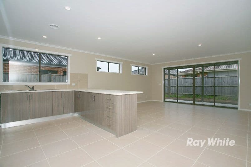 42 Alarah Boulevard, Cranbourne West VIC 3977, Cranbourne West - Thumbnail 6