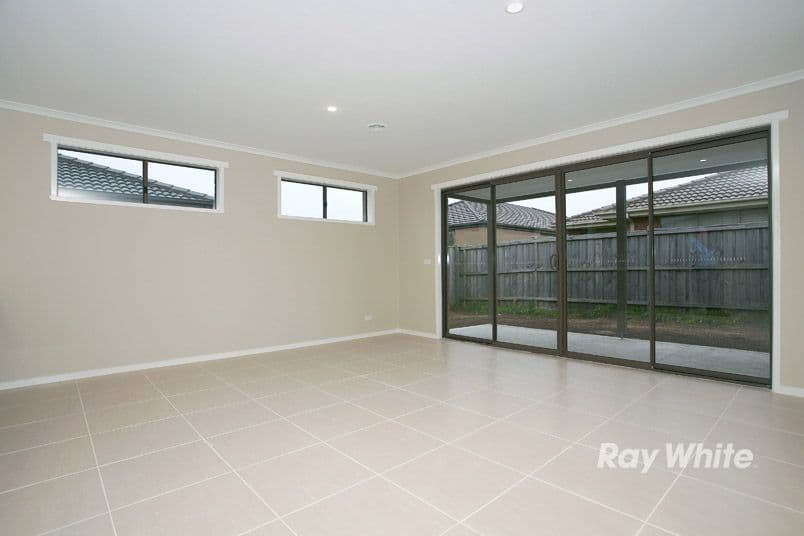 42 Alarah Boulevard, Cranbourne West VIC 3977, Cranbourne West - Thumbnail 7