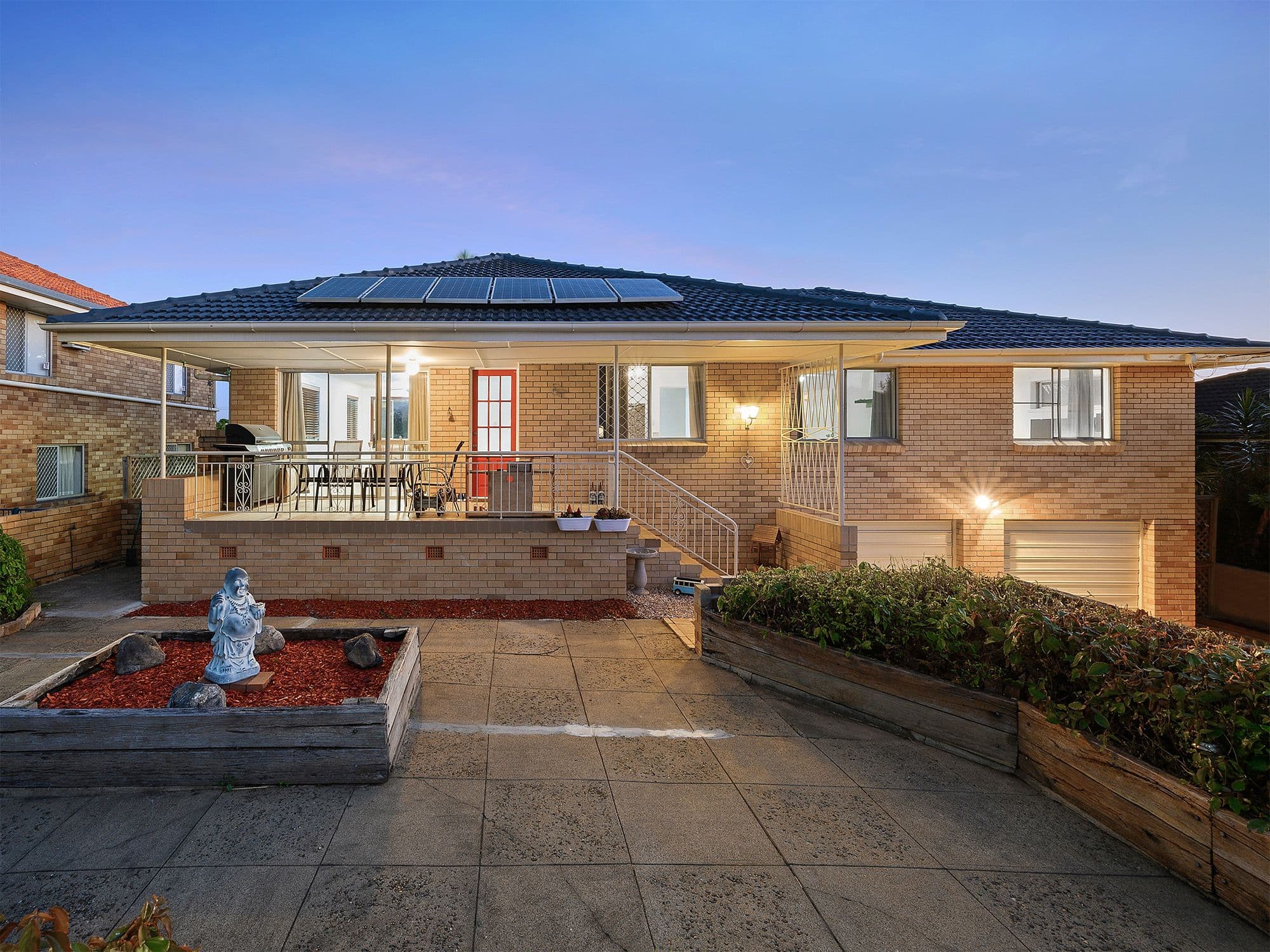 8 Lorinya Street, Mansfield QLD 4122, Mansfield - Image 1