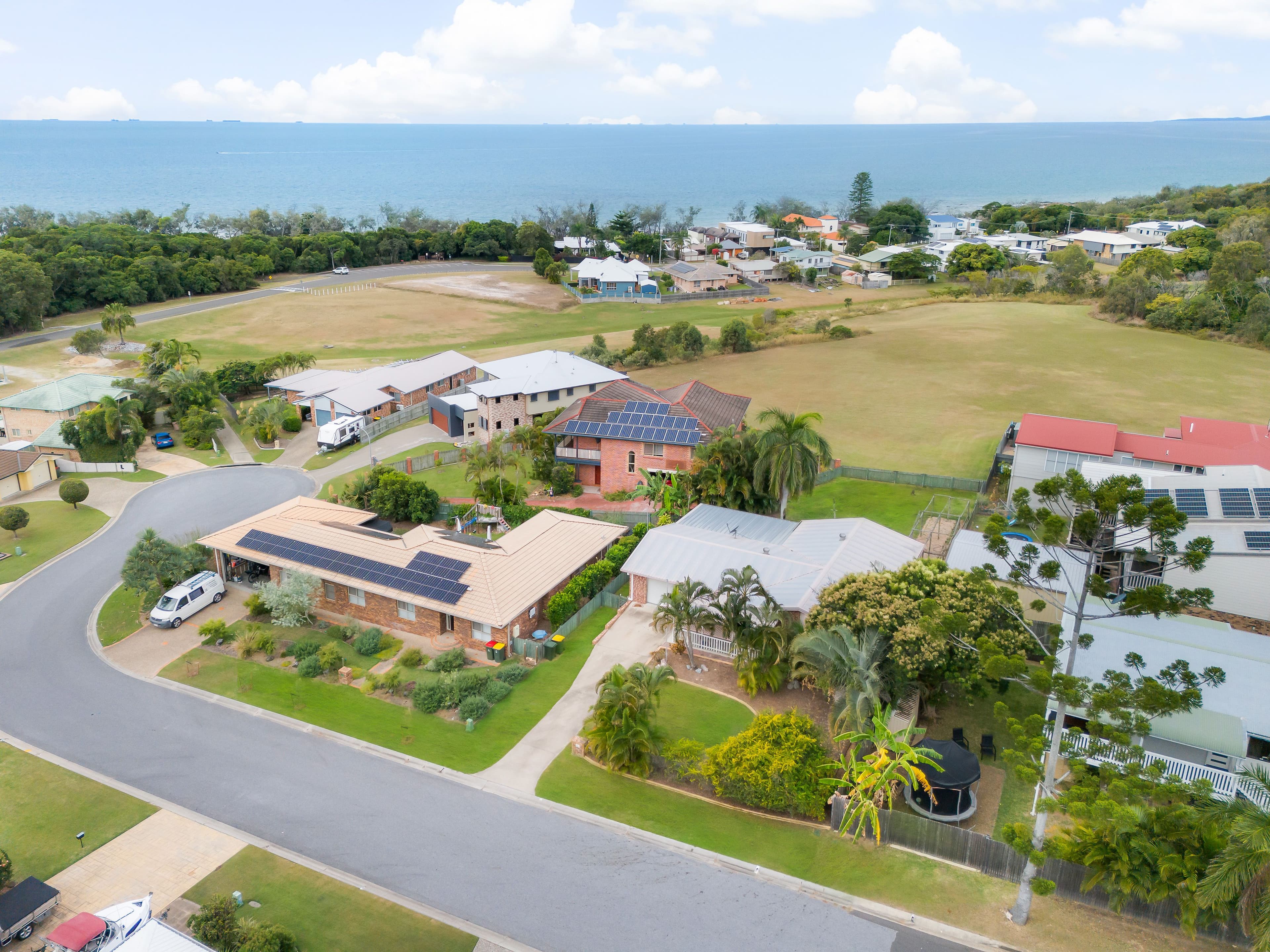 4 Graham Street, Tannum Sands QLD 4680, Tannum Sands - Thumbnail 2