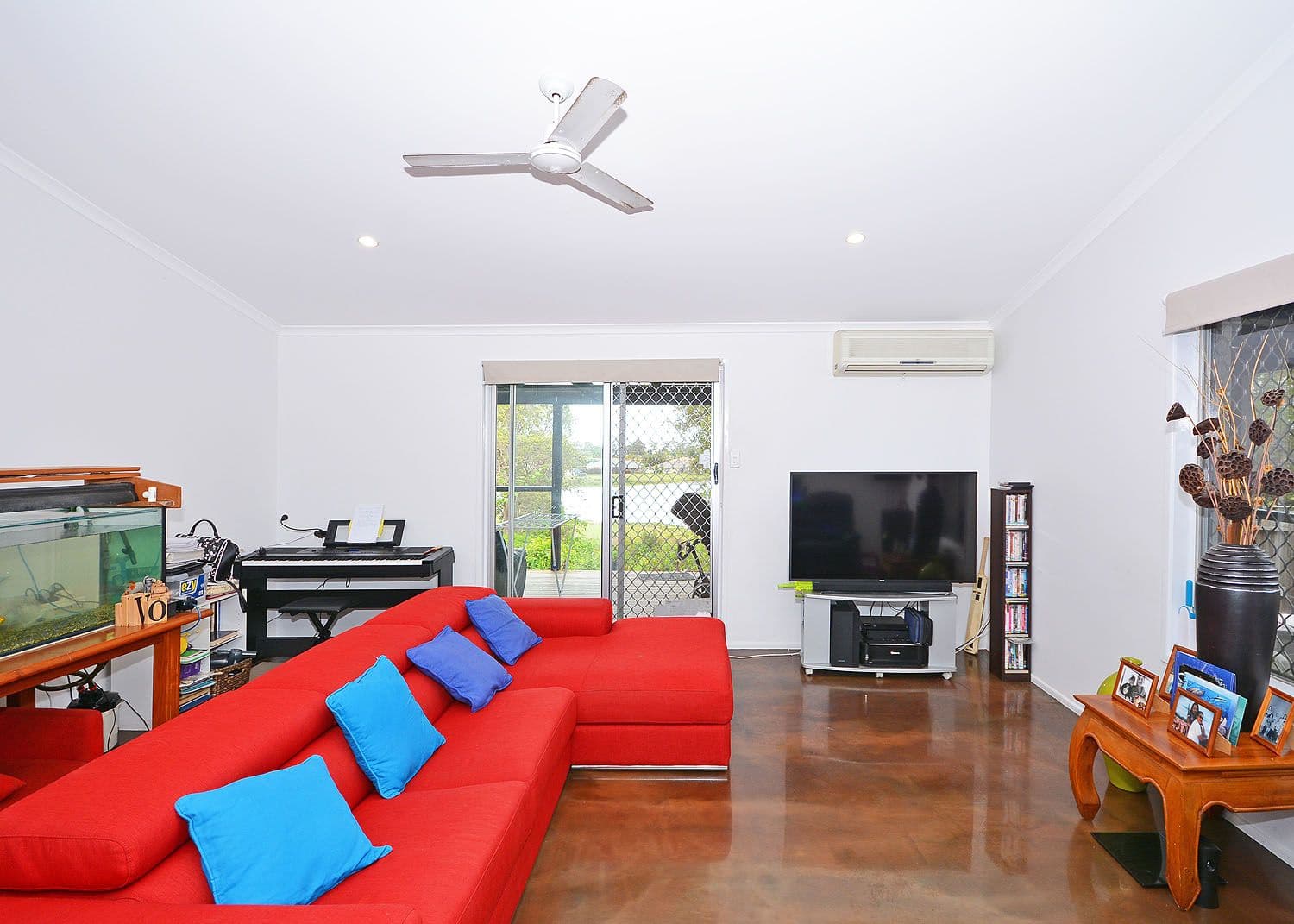 384 Torquay Terrace, Torquay QLD 4655, Torquay - Thumbnail 6