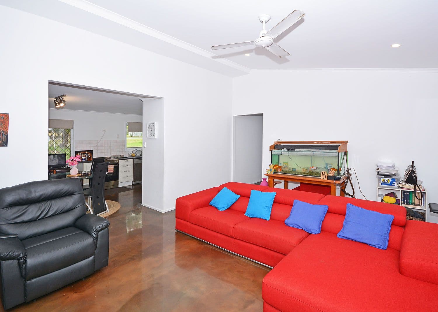 384 Torquay Terrace, Torquay QLD 4655, Torquay - Thumbnail 8