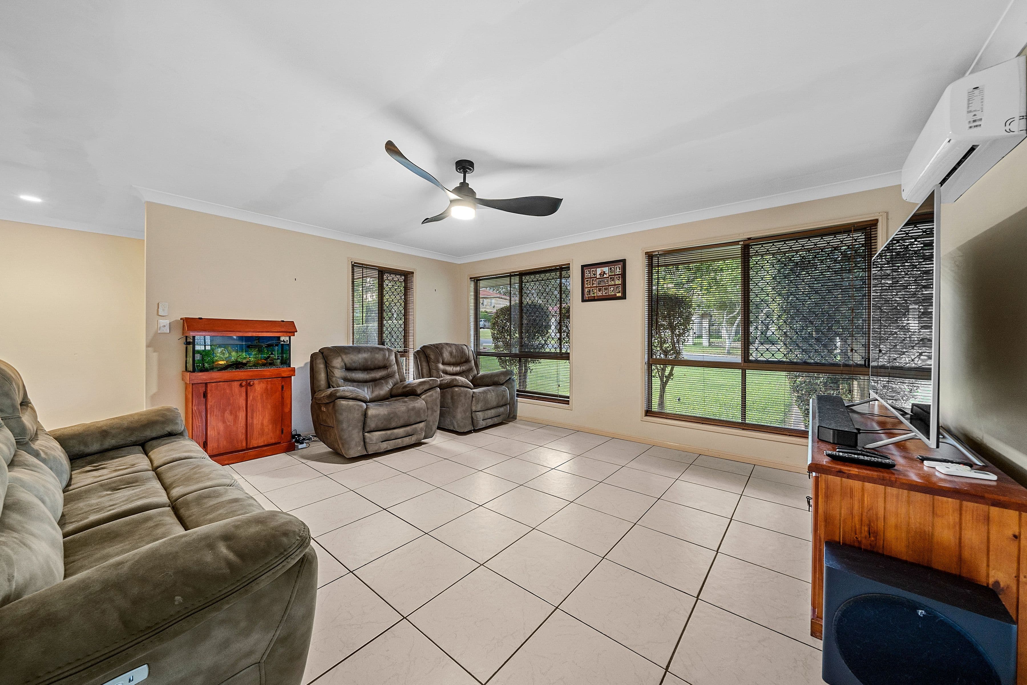 37-39 Eucalypt Place, Heritage Park QLD 4118, Heritage Park - Thumbnail 3
