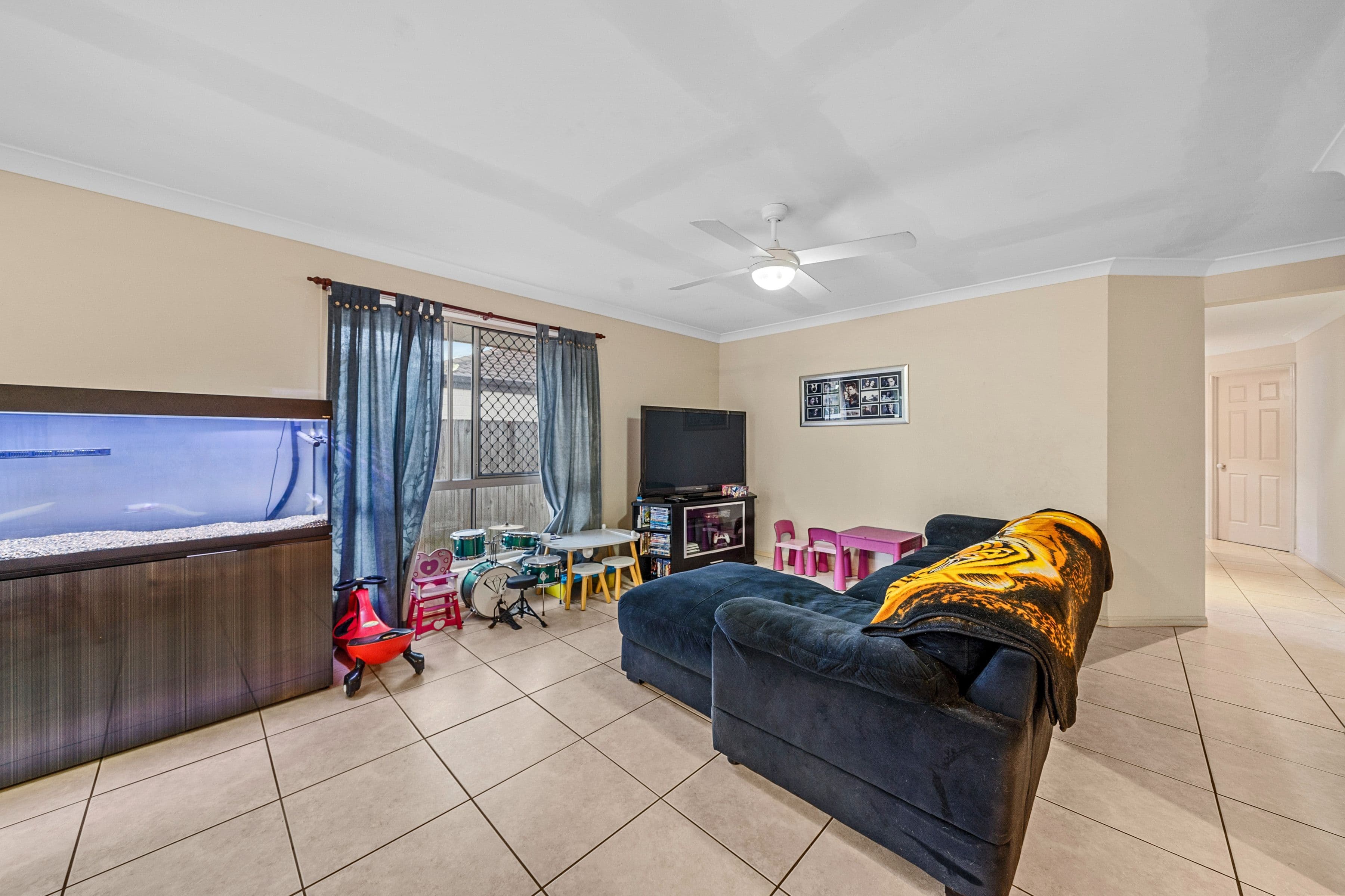 37-39 Eucalypt Place, Heritage Park QLD 4118, Heritage Park - Thumbnail 6