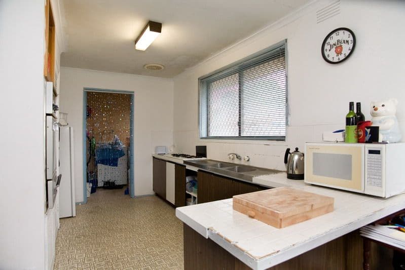 8 Cabot Drive, EPPING VIC 3076, Epping - Thumbnail 5
