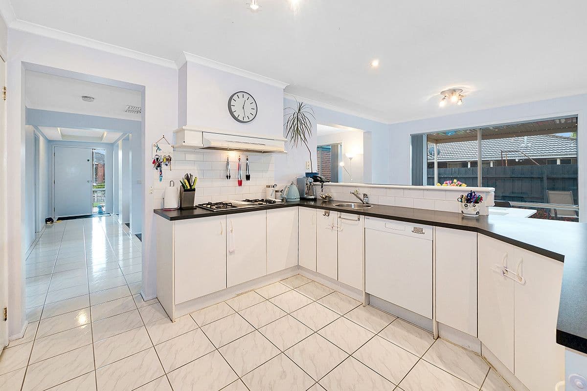 46 Mariner Close, Cranbourne North VIC 3977, Cranbourne North - Thumbnail 6