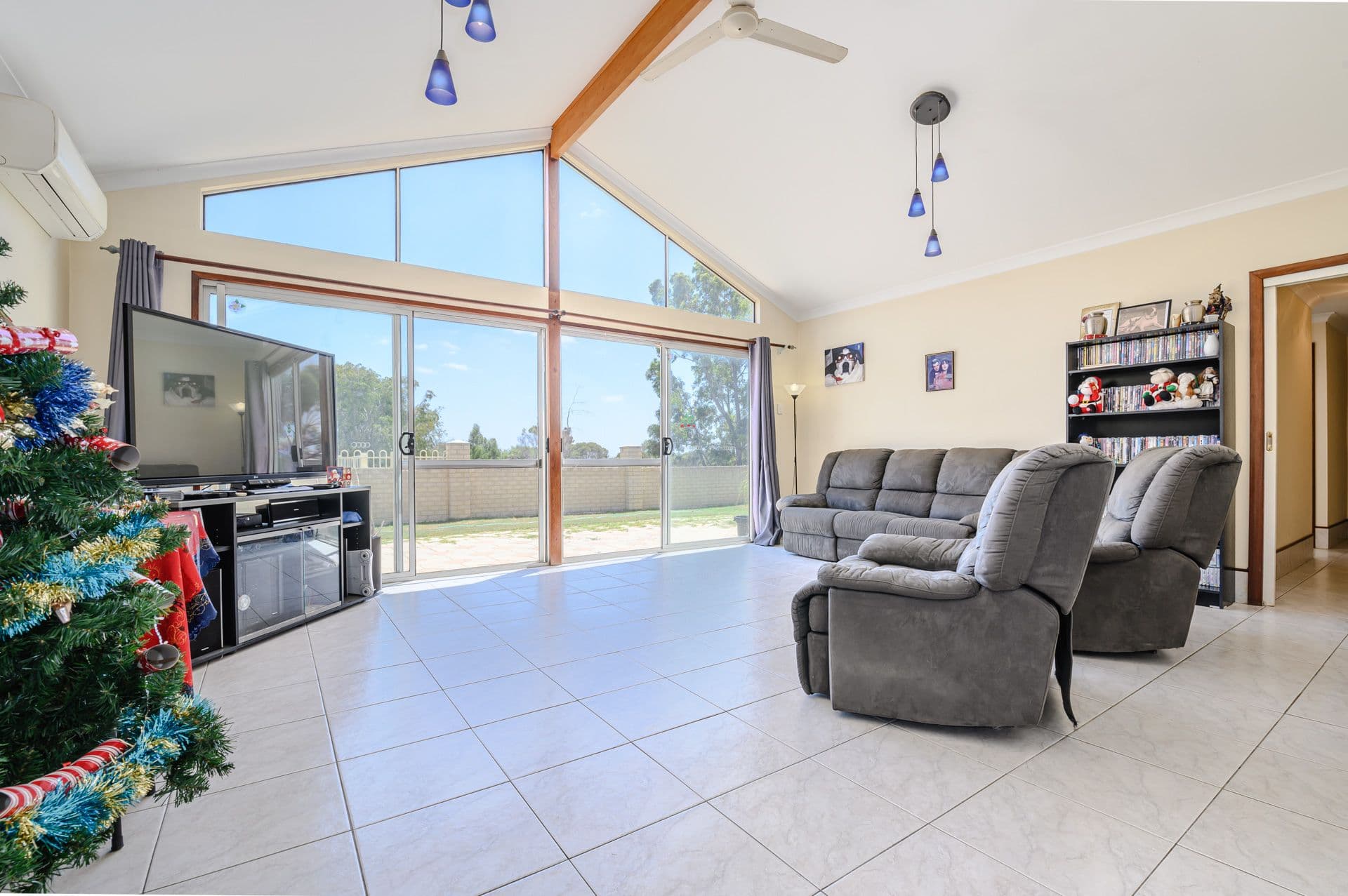 16 BLACKBOY Drive, Nilgen WA 6044, Nilgen - Thumbnail 6