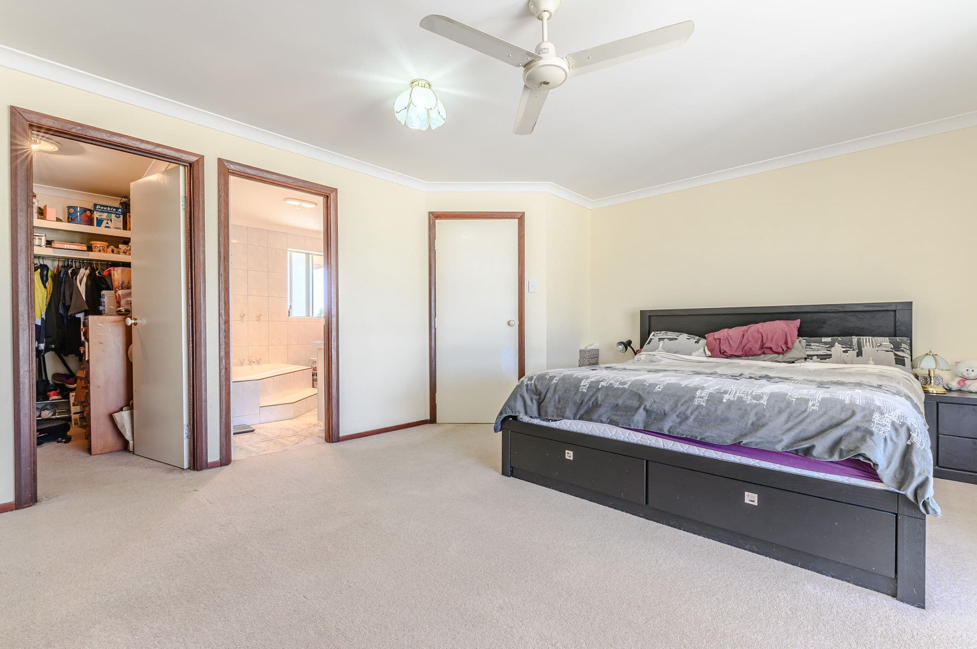 16 BLACKBOY Drive, Nilgen WA 6044, Nilgen - Thumbnail 8