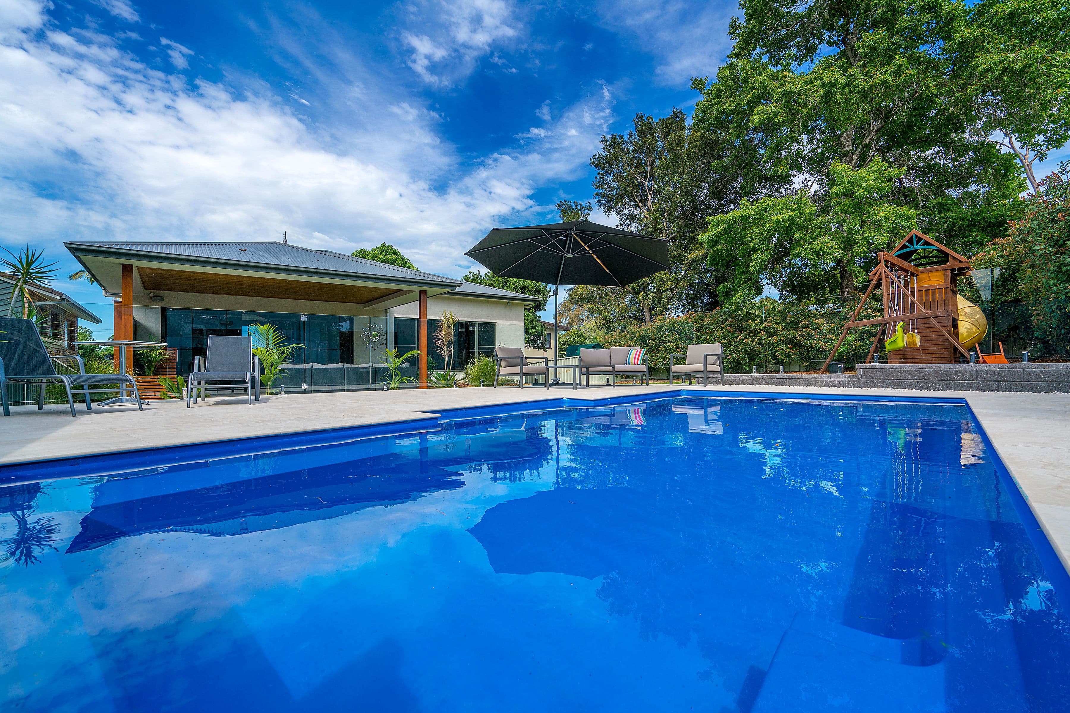 58 Dandaraga Road, Brightwaters - Thumbnail 2