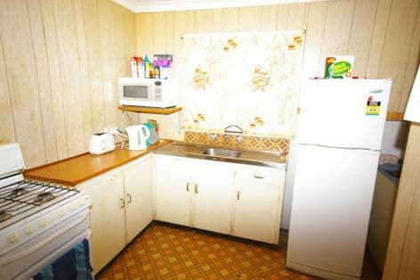 17 Sneddon Place, BALGA WA 6061, Balga - Thumbnail 3