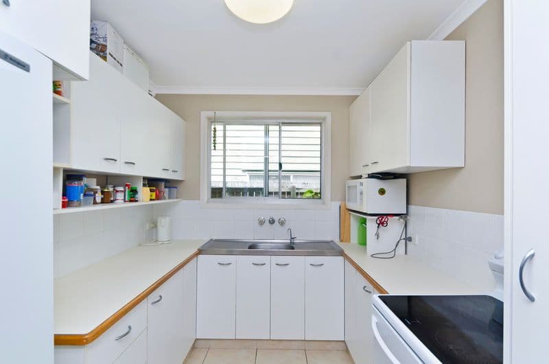 13 Twenty Third Avenue, PALM BEACH QLD 4221, Palm Beach - Thumbnail 5