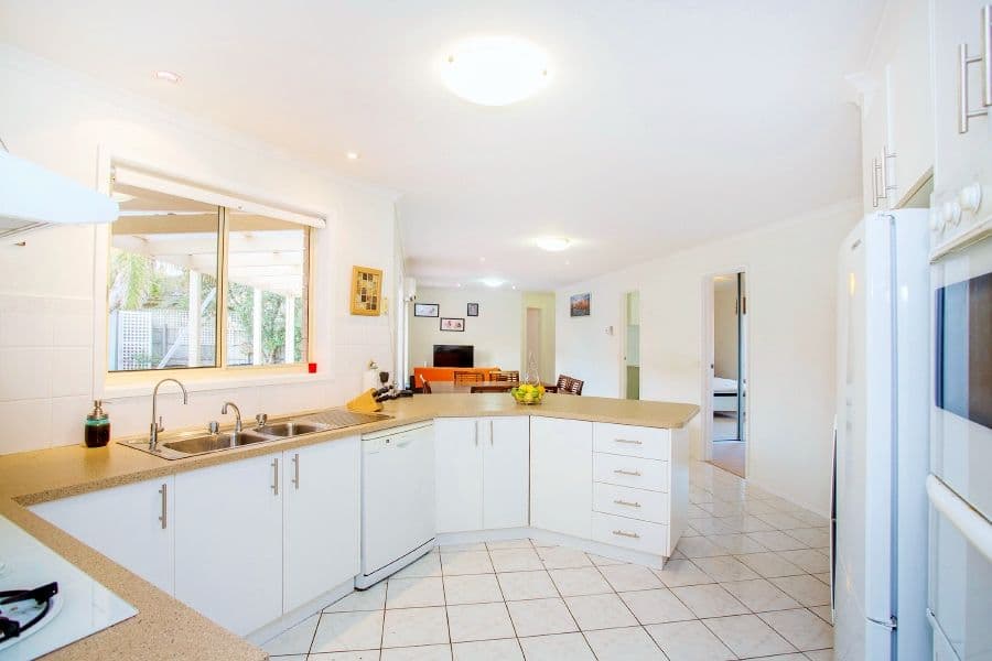 31 Bianca Drive, Aspendale Gardens VIC 3195, Aspendale Gardens - Thumbnail 3