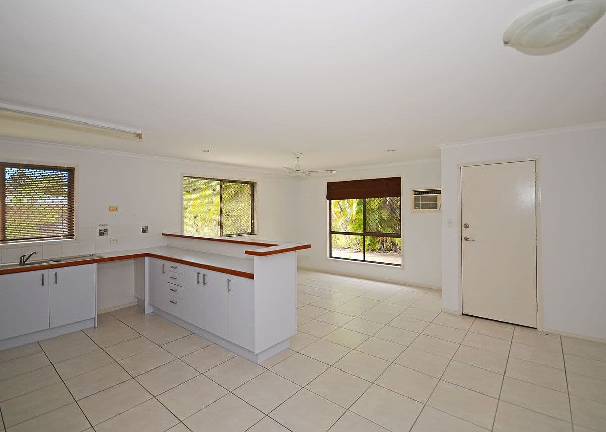 233 TORQUAY Terrace, TORQUAY QLD 4655, Torquay - Thumbnail 5