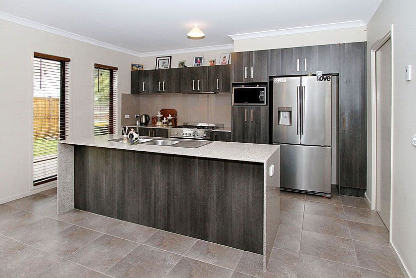 16 Tallulah Avenue, DOREEN VIC 3754, Doreen - Thumbnail 2