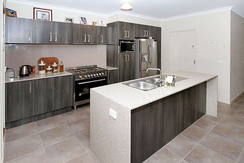 16 Tallulah Avenue, DOREEN VIC 3754, Doreen - Thumbnail 3