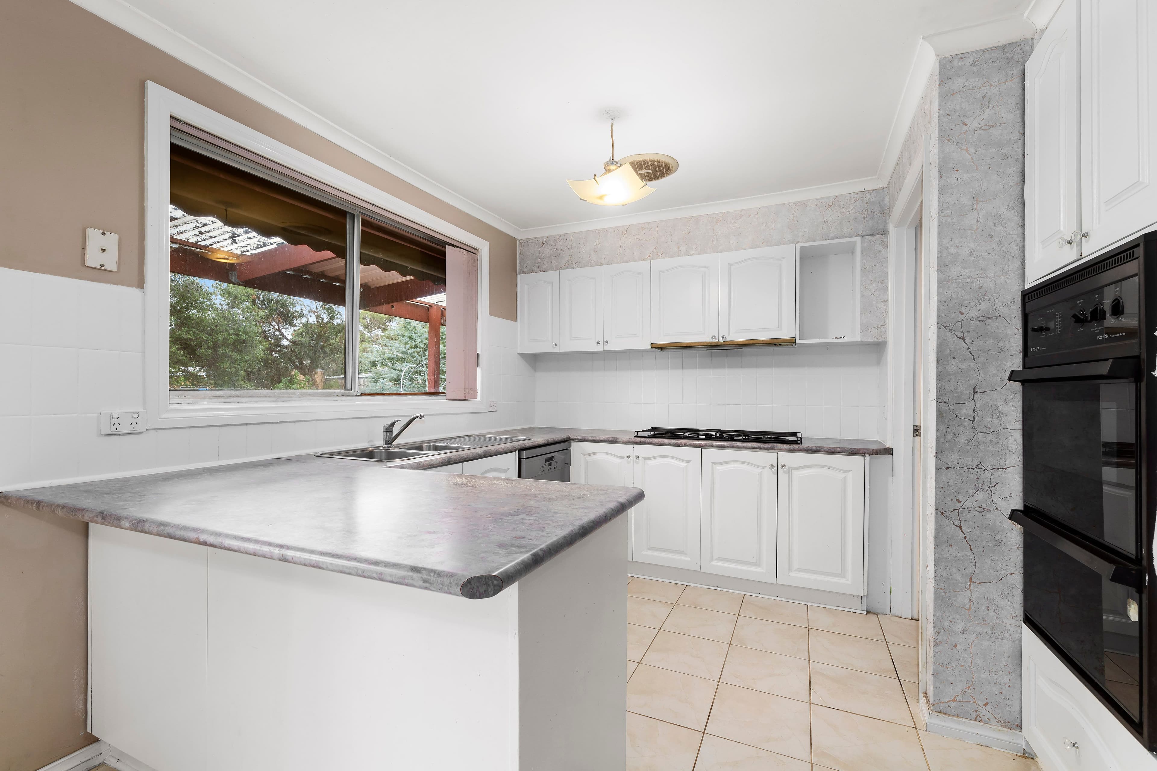 3 Sussex Court, Mill Park VIC 3082, Mill Park - Thumbnail 2