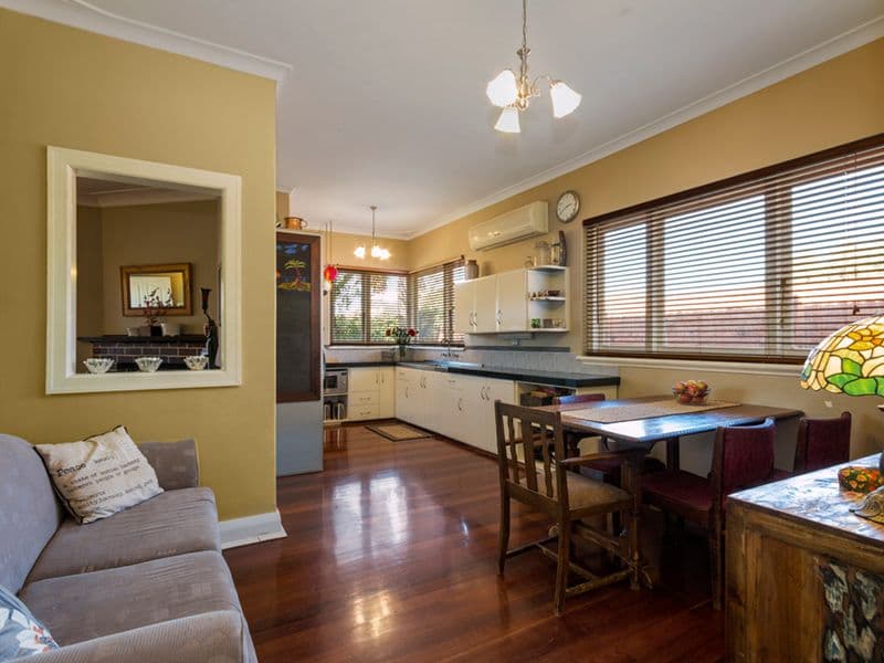 78 Francis Street, Beachlands WA 6530, Beachlands - Thumbnail 2