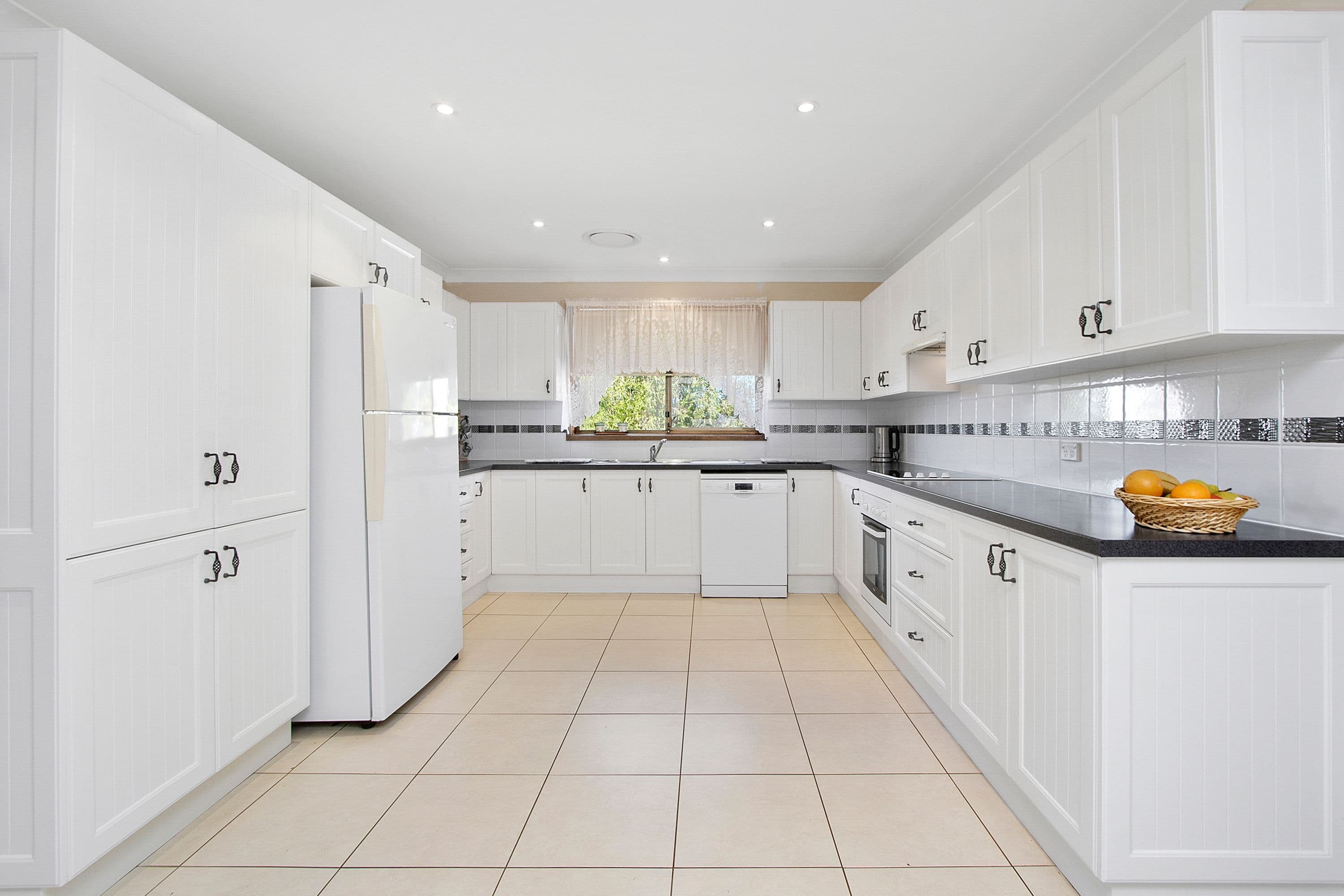 2 Elizabeth Avenue, Kurmond - Thumbnail 2