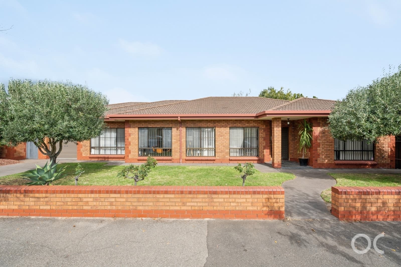 1A Kingston Avenue, Daw Park - Image 1