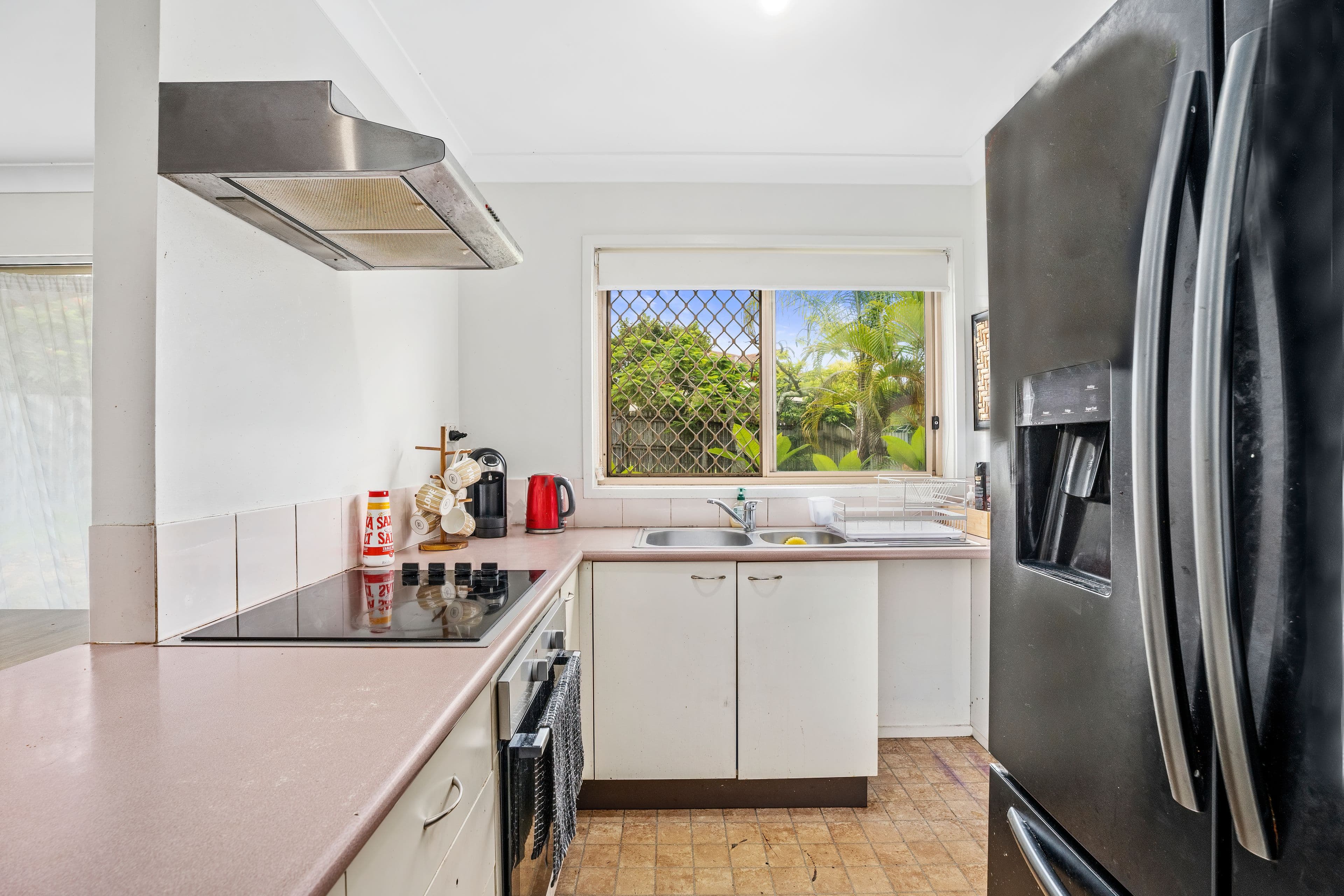 21 Usher Avenue, Labrador QLD 4215, Labrador - Thumbnail 7