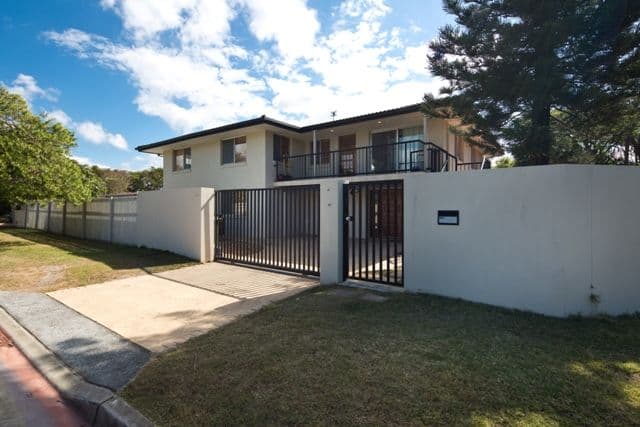 7 Karina Crescent, BROADBEACH WATERS QLD 4218, Broadbeach Waters - Image 1