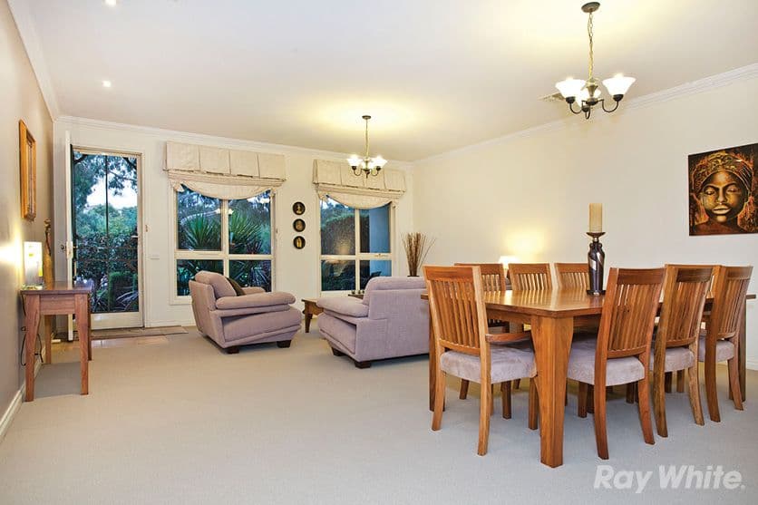 12 Callaghan Avenue, Glen Waverley VIC 3150, Glen Waverley - Thumbnail 2