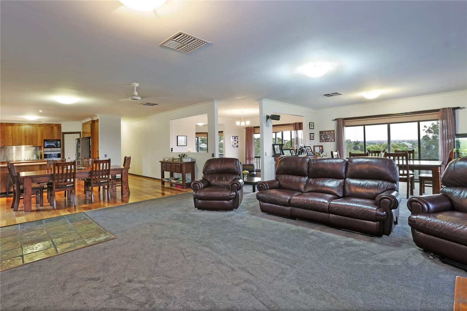 40 McNeill Court, LARA VIC 3212, Lara - Thumbnail 2