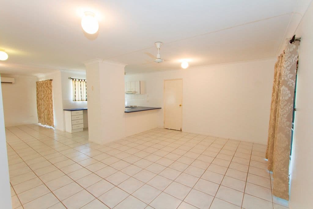 12 Bullock Street, WULGURU QLD 4811, Wulguru - Thumbnail 2