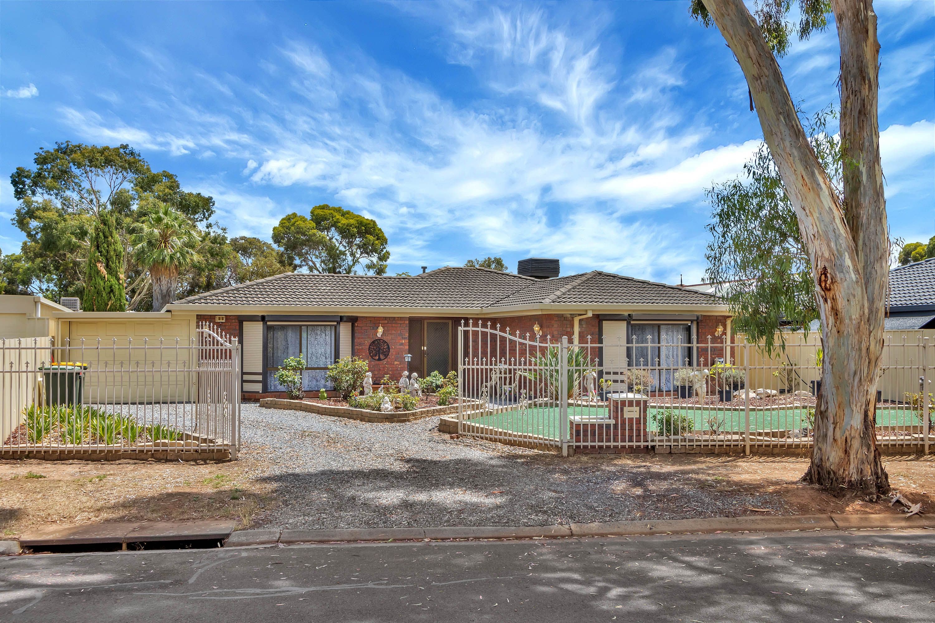 23 Tracey Avenue, Paralowie SA 5108, Paralowie - Thumbnail 2