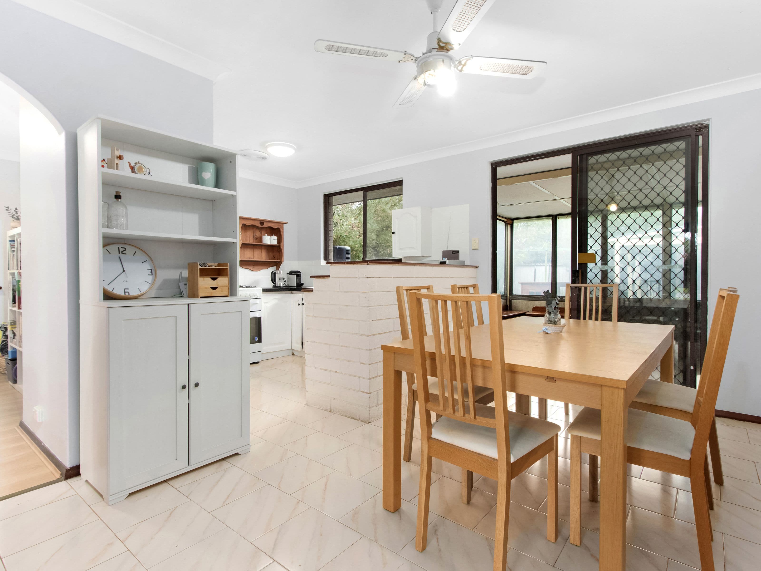 16 Goongarrie Drive, Waikiki WA 6169, Waikiki - Thumbnail 5